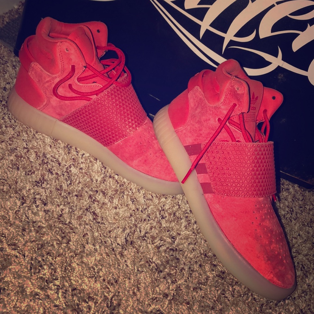 Adidas Tubular Invaders men’s 6/women’s 8